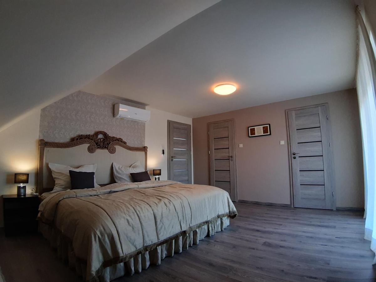 Profi Keco Apartman Balatonalmádi المظهر الخارجي الصورة