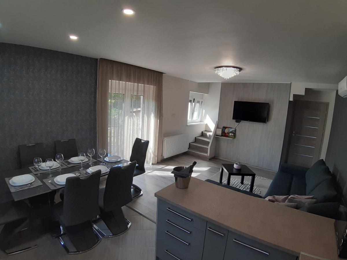 Profi Keco Apartman Balatonalmádi المظهر الخارجي الصورة