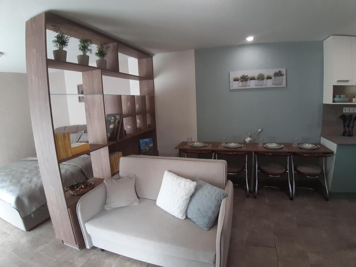 Profi Keco Apartman Balatonalmádi المظهر الخارجي الصورة