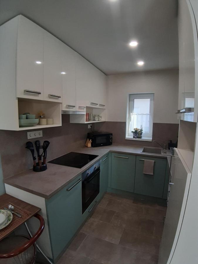 Profi Keco Apartman Balatonalmádi المظهر الخارجي الصورة